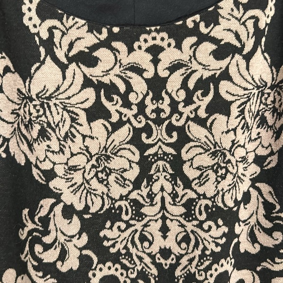 S.L. Fashions Black Cap Sleeve Knit Dress Cream Floral Pattern Size 14 EUC - Picture 4 of 8